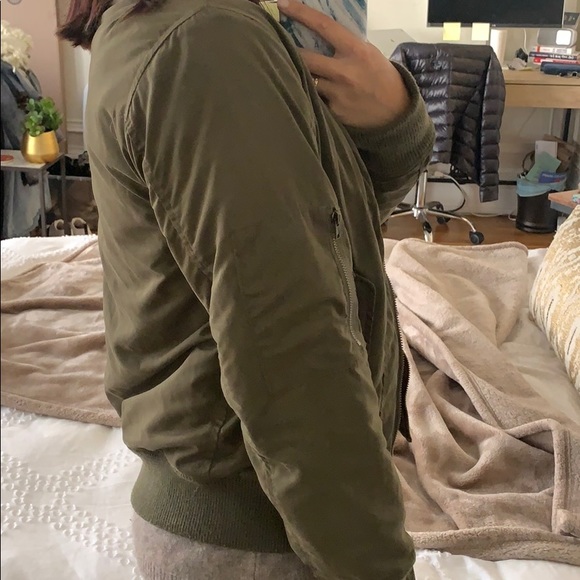 Dear John Bomber - Picture 6 of 6